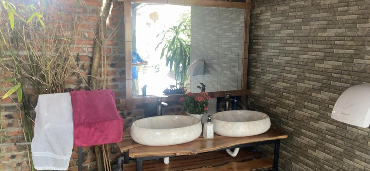 Camellia Eco Home &Tra My Restaurant Ninh Binh Zewnętrze zdjęcie